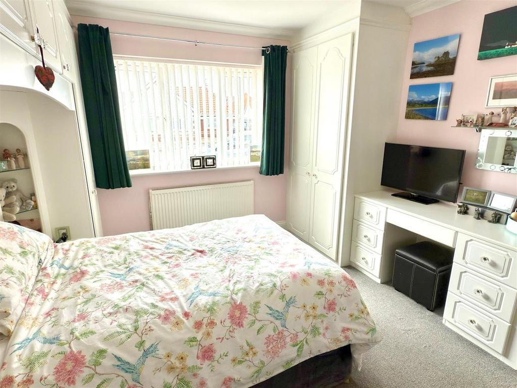Master Bedroom.jpg