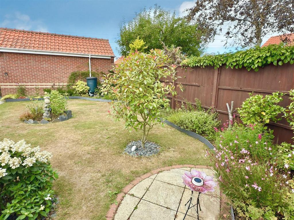 BACK GARDEN.jpg
