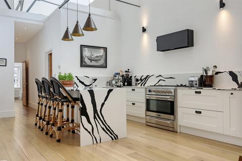 3 bedroom maisonette for sale, Anchor Street, Old Moulsham