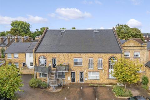 3 bedroom flat for sale, Anchor Street, Chelmsford, CM2