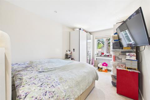 3 bedroom detached house for sale, Roberts Way, Blackwater, Camberley, Hampshire, GU17