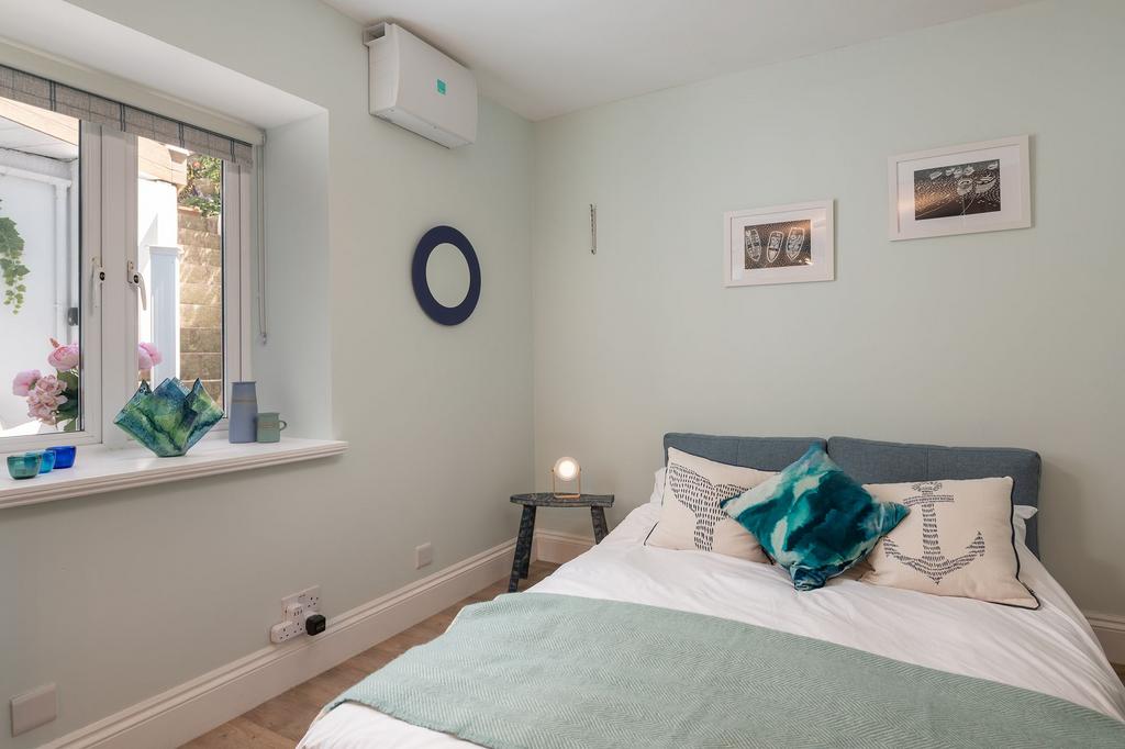 Bedroom 2 1 Elm Cottage, Kingswear