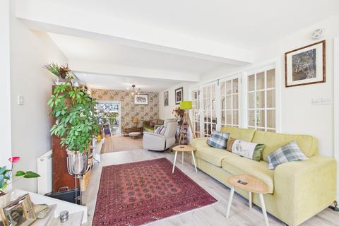 15 Keathbank Court Balmoral Road, Rattray, Blairgowrie, PH10 7HW