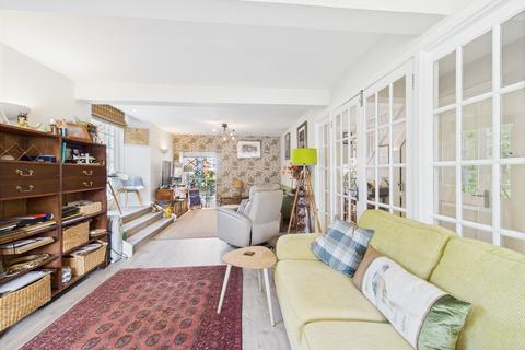 15 Keathbank Court Balmoral Road, Rattray, Blairgowrie, PH10 7HW