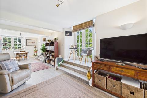 15 Keathbank Court Balmoral Road, Rattray, Blairgowrie, PH10 7HW