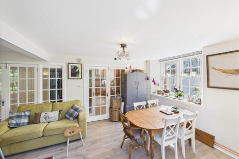 15 Keathbank Court Balmoral Road, Rattray, Blairgowrie, PH10 7HW