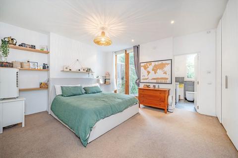 2 bedroom flat for sale, Blomfield Villas, London W2