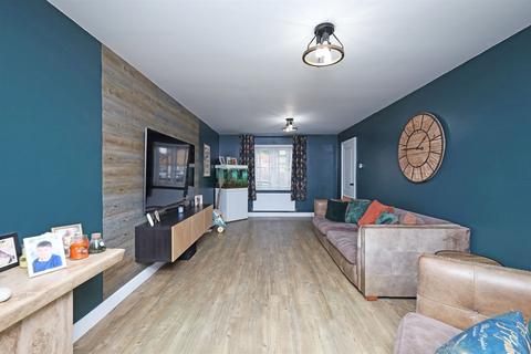 12 Blue Cedar Drive, Boston, PE21 9BF