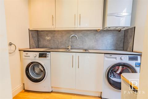 12 Dunthorpe Road, Clacton-on-sea, CO16 8YN