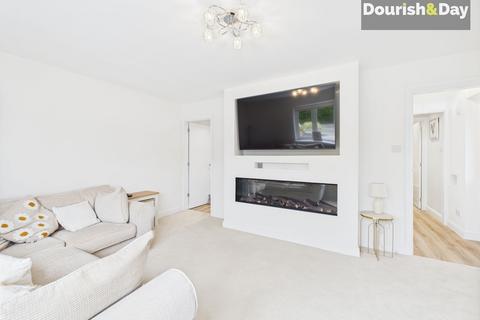 2 Chelford Close, Penkridge, Stafford, ST19 5EJ