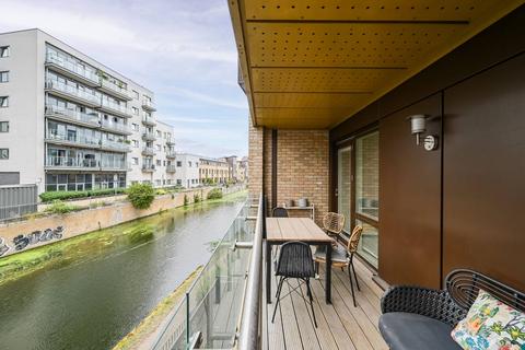 2 bedroom flat for sale, Upper North Street, Tower Hamlets, London, E14