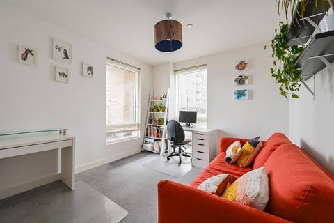 2 bedroom flat for sale, Upper North Street, Tower Hamlets, London, E14
