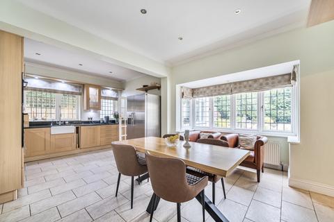 undefined, Broadlands Avenue, Shepperton, TW17