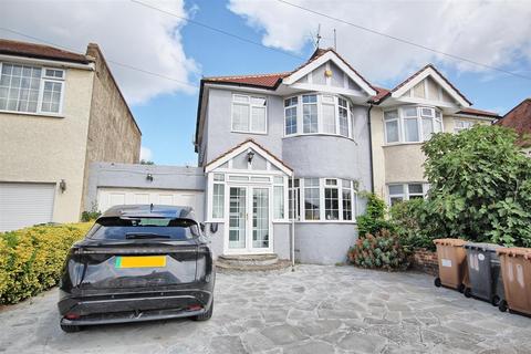 undefined, Fanshawe Crescent, Ware SG12
