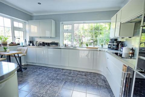 undefined, Fanshawe Crescent, Ware SG12