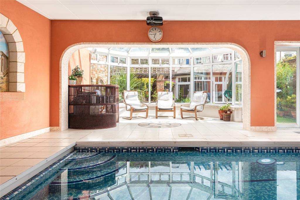 Pool House