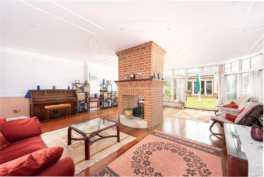 Family/Dining Room