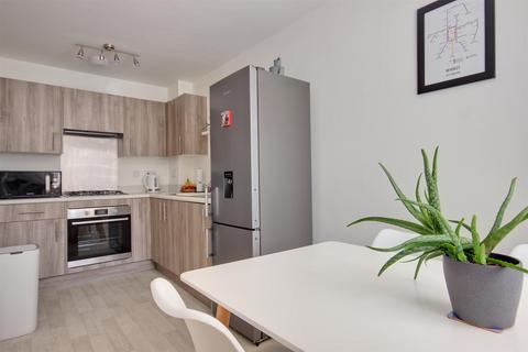 2 bedroom semi-detached house for sale, Robson Avenue, Beverley