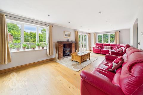 undefined, Main Road, Little Fransham, Dereham