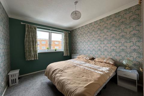 2 bedroom flat to rent, Bay View Heights, Birchington, Kent, CT7