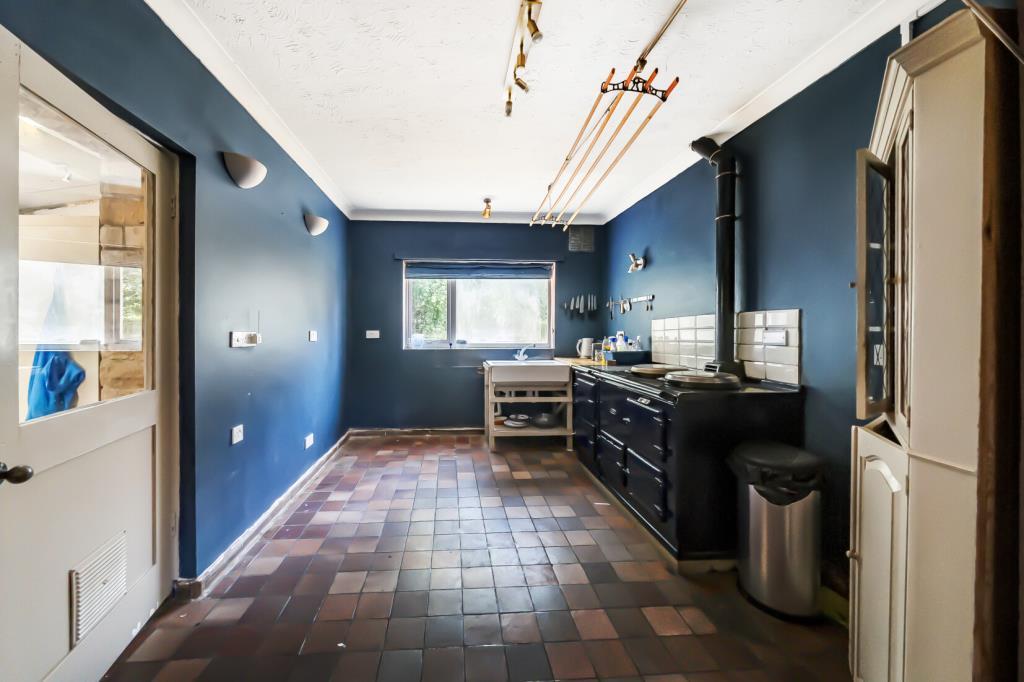 Main House - Kitchen1