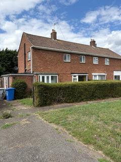 3 bedroom semi-detached house to rent, Carter Avenue, Broughton