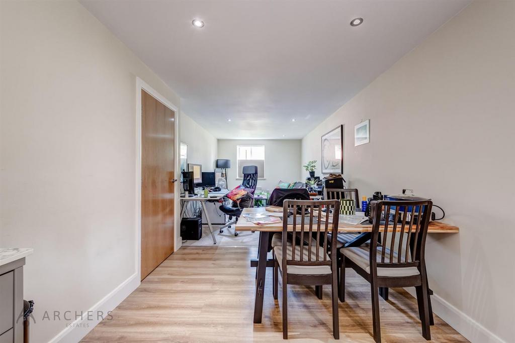 3 Archer Mews(Interior)-5.jpg