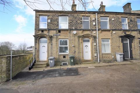 2 bedroom end of terrace house for sale, Oxleys Square, Huddersfield HD3