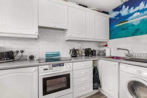 1 bedroom flat for sale, Mayford Close, BR3