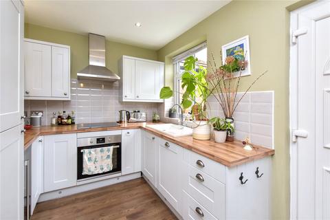 38 Bentley Grove, Leeds, LS6 4AT