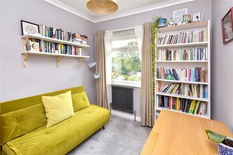 38 Bentley Grove, Leeds, LS6 4AT