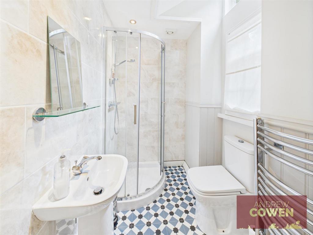 CAM05382 G0-PR0043-STILL030.jpg