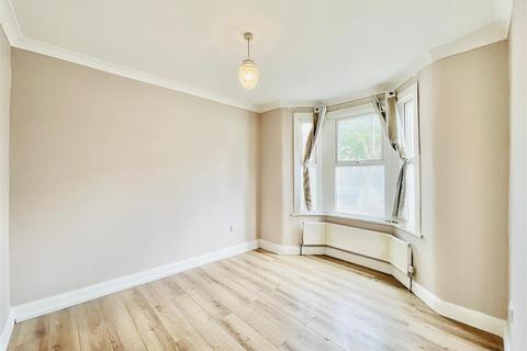 5 bedroom house for sale, Borwick Avenue, London E17