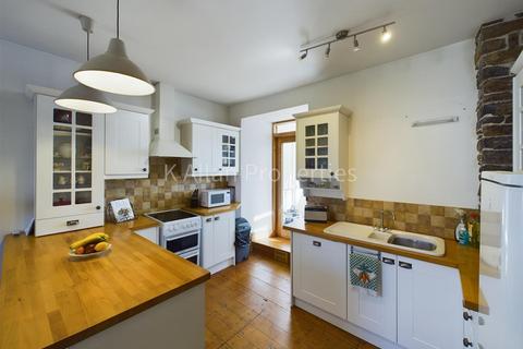 undefined, 136, 138 & 140  Victoria Street, Stromness, Orkney, KW16 3BU