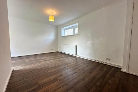 undefined, Holtdale Place, Leeds, West Yorkshire