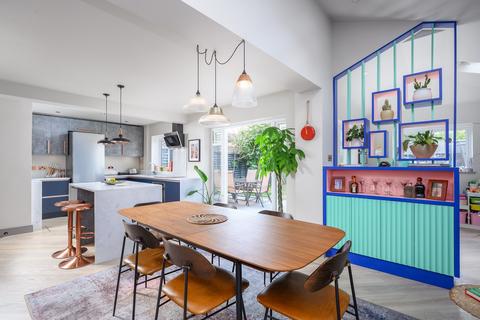 undefined, Havers Avenue, Hersham Village, KT12