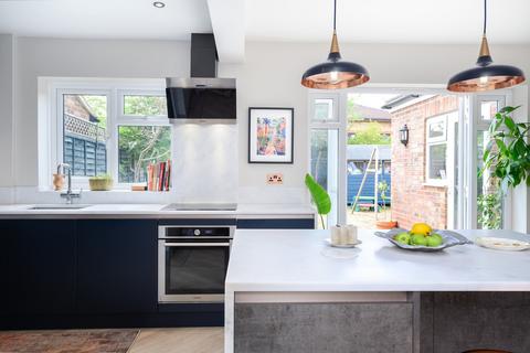 undefined, Havers Avenue, Hersham Village, KT12