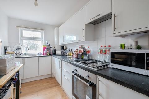 3 bedroom apartment for sale, Leithcote Path, London SW16