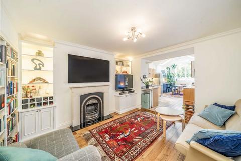 2 bedroom flat for sale, Allfarthing Lane, London SW18