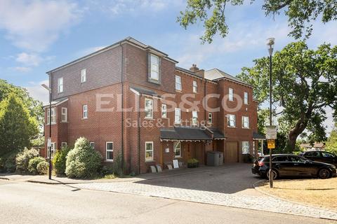 1 Adam Close, London, NW7 1FL