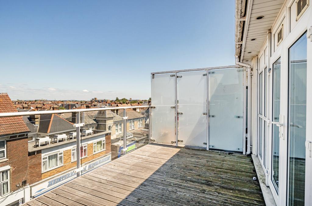 1319777-7-686ebd0...