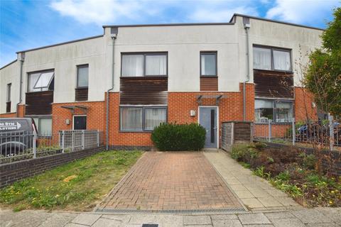 3 bedroom terraced house for sale, Stanford Road, Colchester