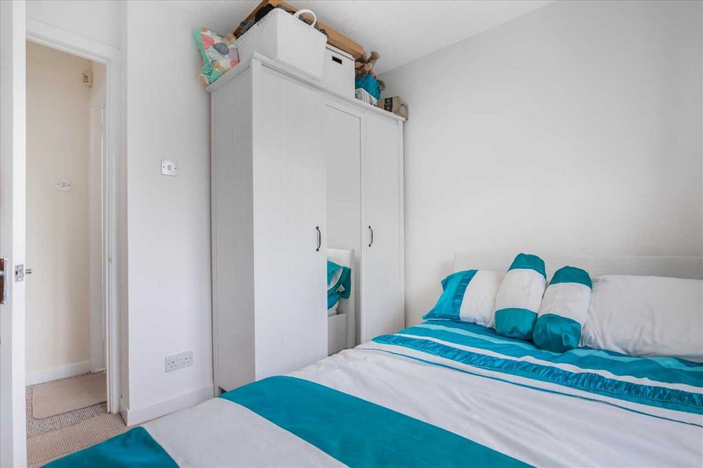 Bedroom Four (2)