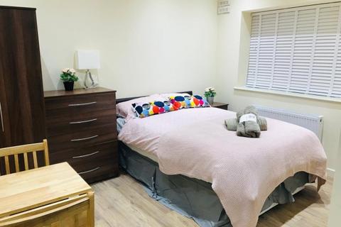 1 bedroom flat to rent, Chatsworth Road