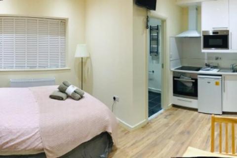 1 bedroom flat to rent, Chatsworth Road