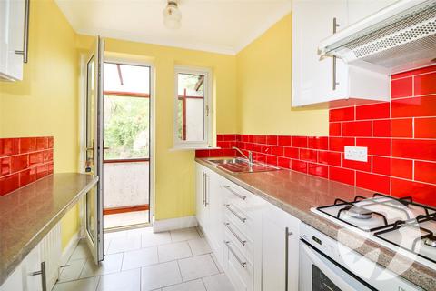2 bedroom bungalow for sale, Cheviot Close, Bexleyheath, DA7