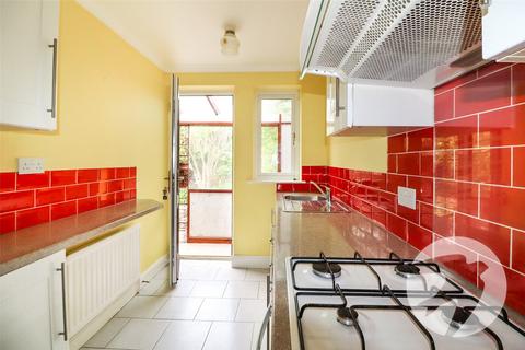 2 bedroom bungalow for sale, Cheviot Close, Bexleyheath, DA7