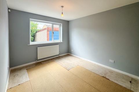 2 bedroom bungalow for sale, Stony Lane, Holmfirth HD9