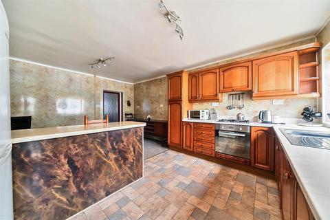 3 bedroom terraced house for sale, Llangyfelach Road, Treboeth, Swansea