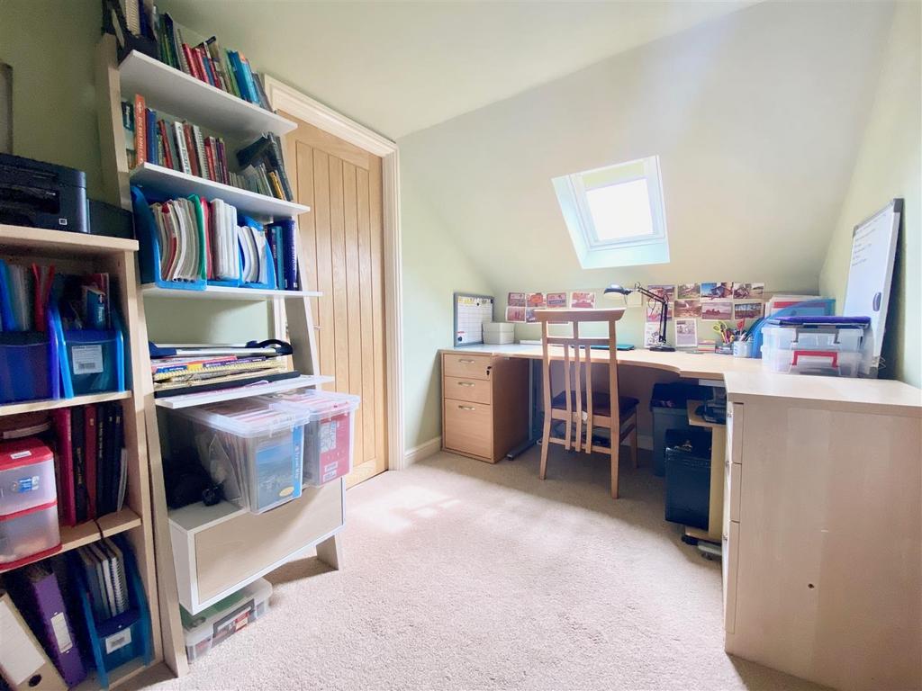 First floor landing/office